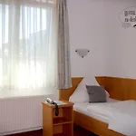 Zu Den Linden