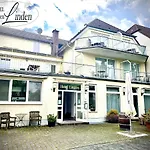 ホテル Zu Den Linden Wachtberg