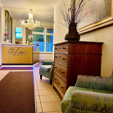 Zu Den Linden فاختبيرغ