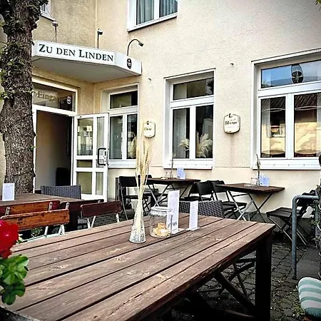 Zu Den Linden Hotel 3*