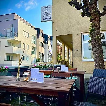 Zu Den Linden Hotel Wachtberg