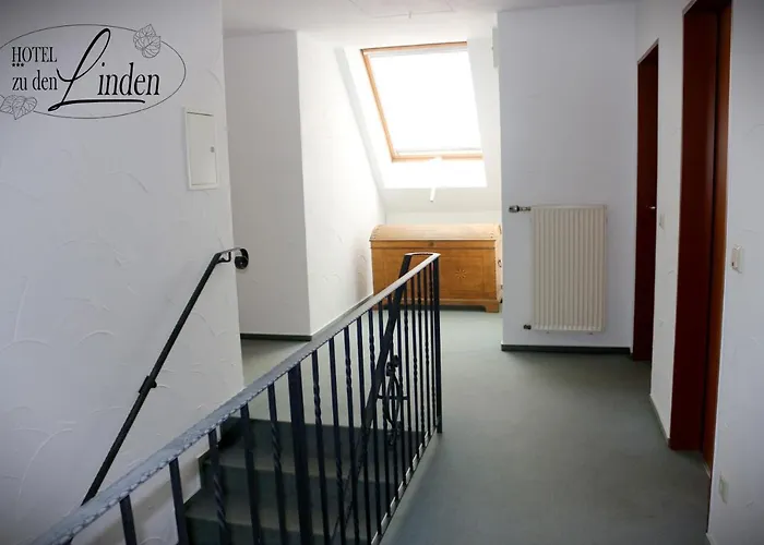 Hotel Zu Den Linden Wachtberg