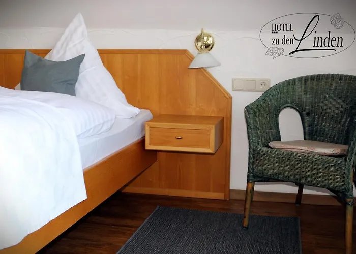 Zu Den Linden Hotel
