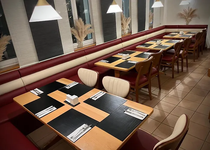 Zu Den Linden Hotel Wachtberg