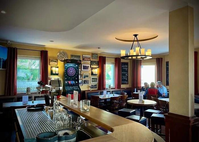 Zu Den Linden Hotel 3*