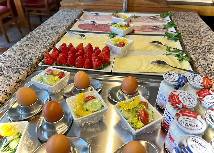 Hotel Zu Den Linden Wachtberg